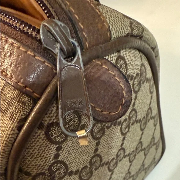 Vintage Gucci Monogram Canvas Bag with Red and Green Accent - Picture 13 of 15